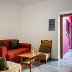 Ξενοδοχείο με διαμερίσματα Old Town Nest 3*