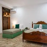 Old Town Nest Ξενοδοχείο με διαμερίσματα