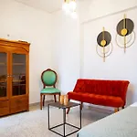 Old Town Nest Ξενοδοχείο με διαμερίσματα