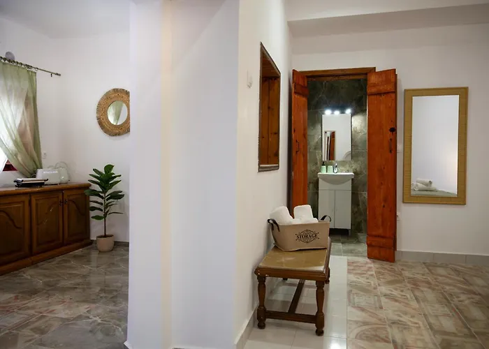 Old Town Nest アパートホテル Rhodes City