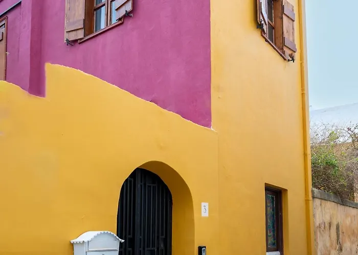 Old Town Nest