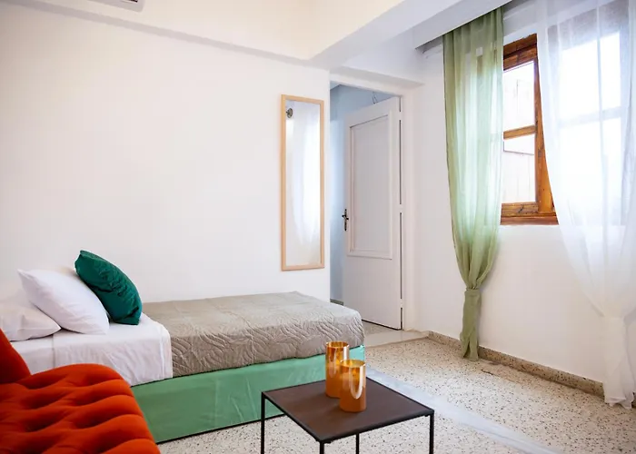 Old Town Nest 3*